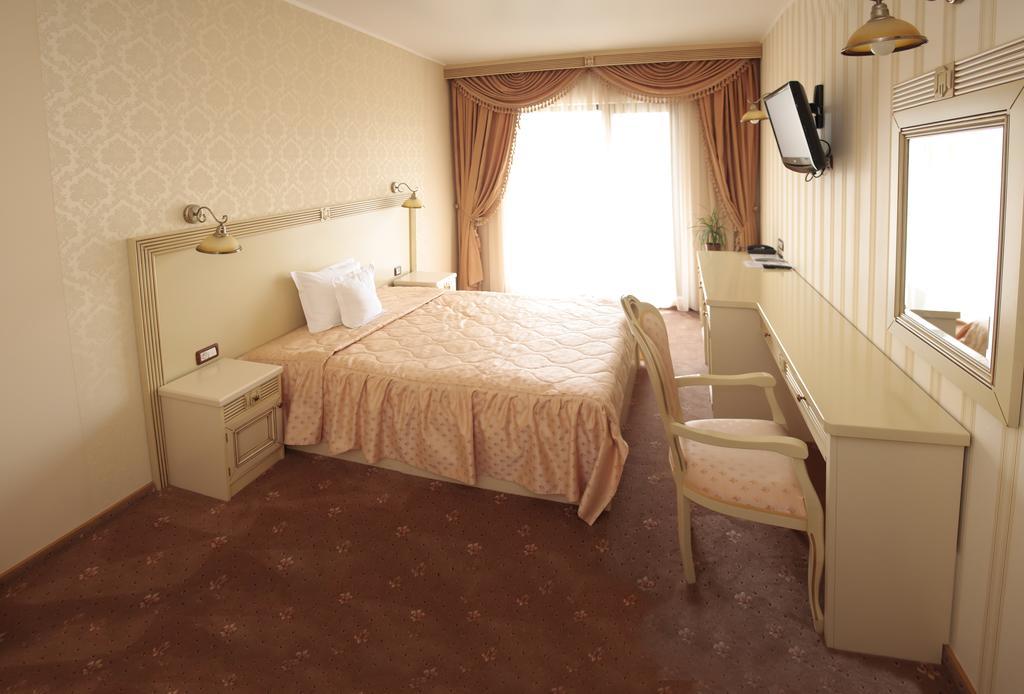 Hotel Majestic Iasi Room photo